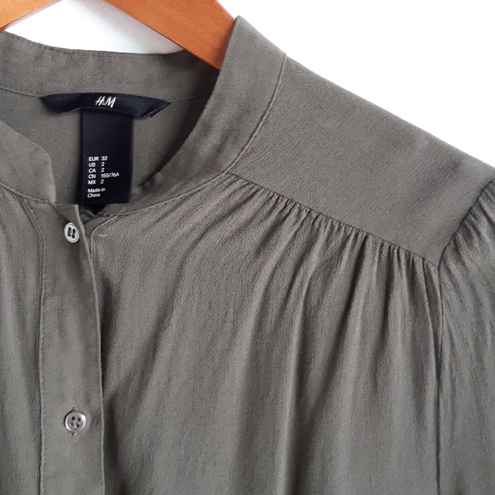 🌻 H&M | Olive Army Green Viscose Blouse - Picture 2 of 6